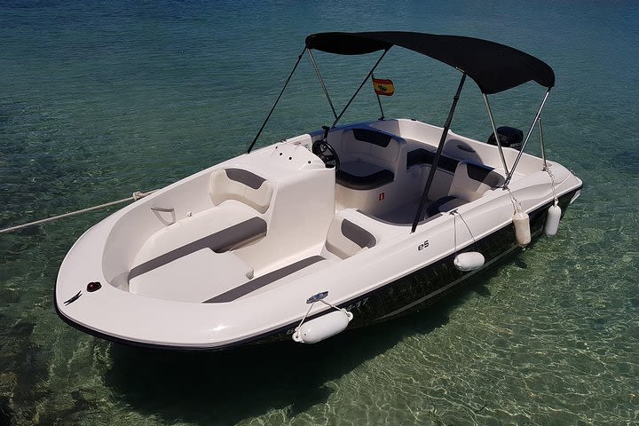 Boat rental without license - B540 'Gaia' (5p) - Can Pastilla image