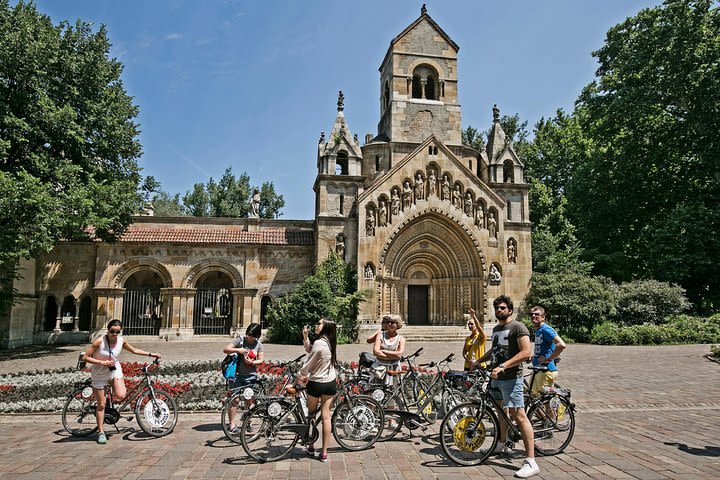 Private Budapest Bike Tour with Cafe Stop image