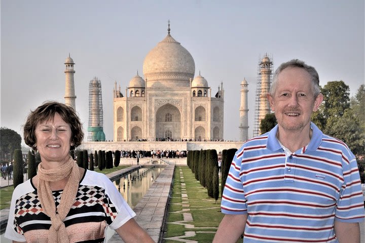 Customized - Same Day Private Tour of Taj Mahal (8-14 hrs)  image