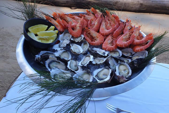 Sydney Oyster Farm Tour and Seafood Lunch on a Secluded Beach  image