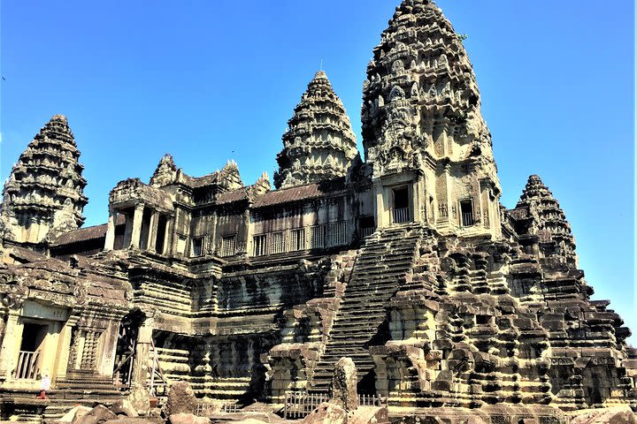 Private Angkor Wat Sunrise VIP by Jeep image