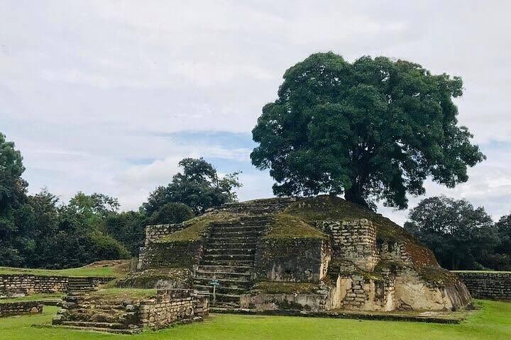 Tecpán Market (THURSDAYS ONLY) and/or Iximché Ruins Tour image