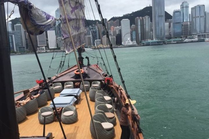 Aqua Luna Hop-On Hop-Off Boat Tour of Victoria Harbour image