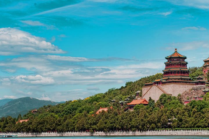 Half Day Summer Palace Private Tour (No Shopping Steps) image