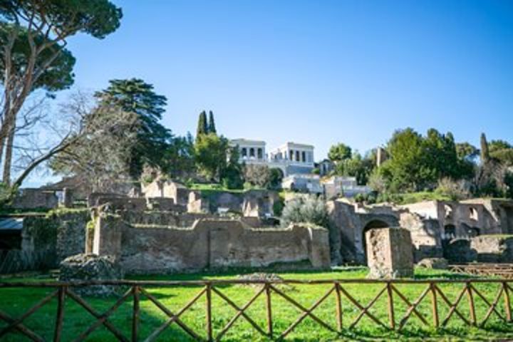 Private Tour of the Colosseum, Forums & Ancient Rome with Skip-the-line Tickets image