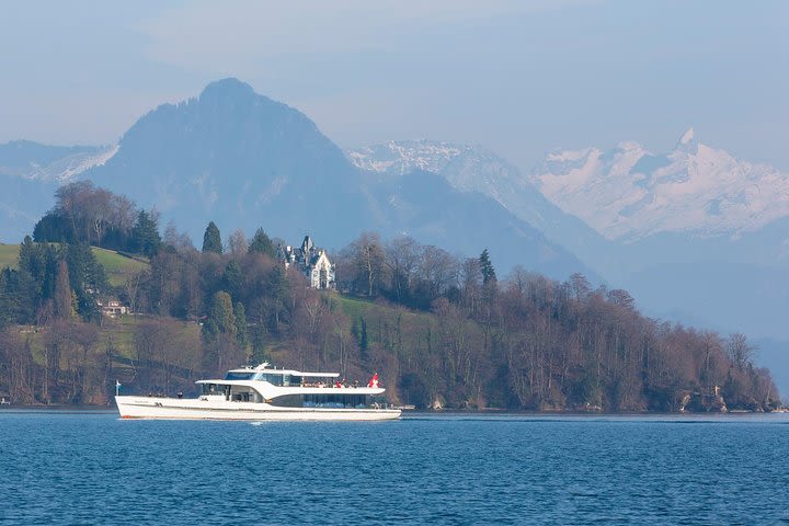 Lucerne Walking and Boat Tour: The Total Swiss Experience from Basel image