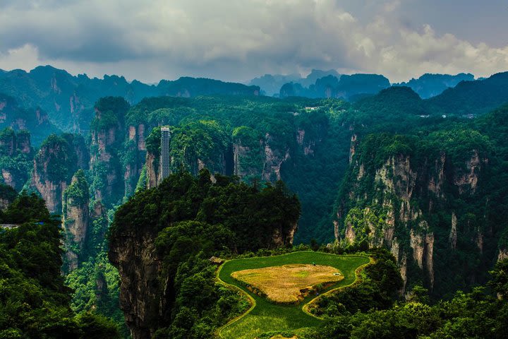 Private 2-Day Tour Combo Package: Zhangjiajie Avatar and Tianmen Mountain image