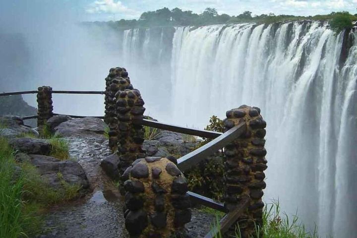 Victoria Falls: Zimbabwe & Zambia Victoria Falls Tour image