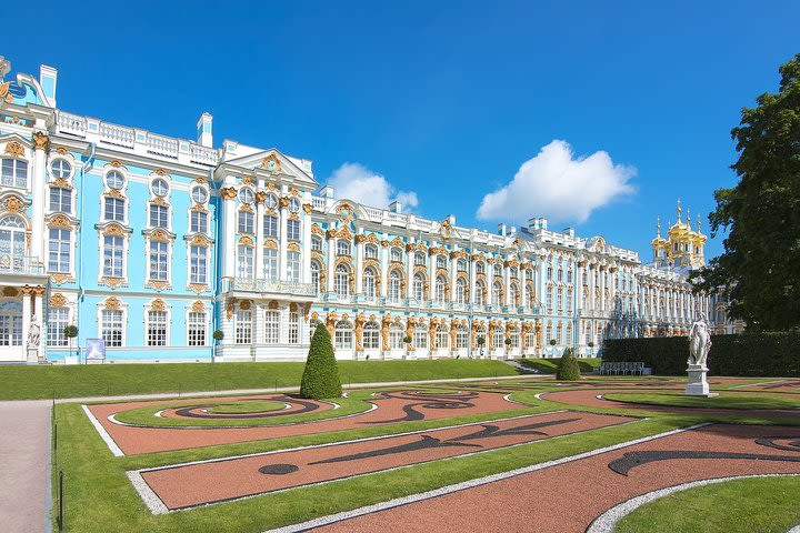 Catherine's Palace Private Tour and Exclusive Amber Workshop at Tzars Village image