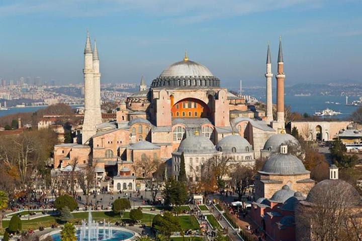 Istanbul Old City Tour Blue Mosque, Hagia Sophia,Topkapi Museum and Grand Bazzar image