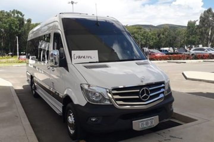 Shared transfer Oaxaca airport to hotel image