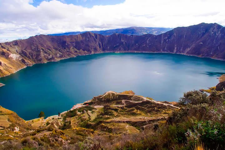 Quilotoa Loop Tour from Banos image