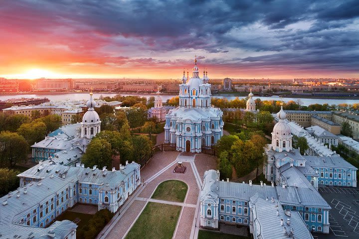 Full Day Private City Tour of St Petersburg by Car image