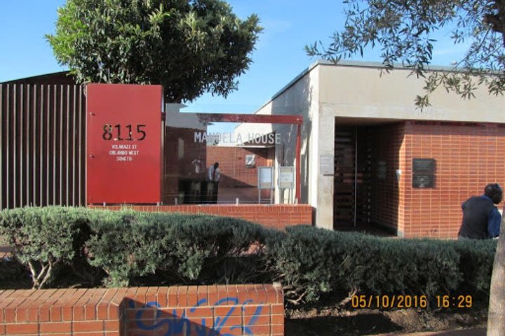  Soweto and Apartheid Museum Day Tour private from Johannesburg Private image