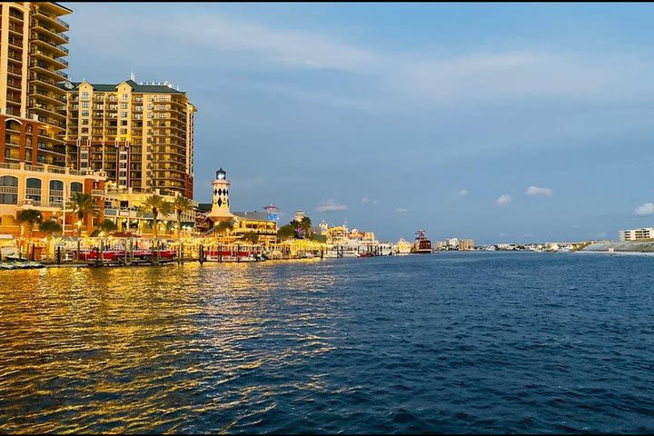 Tiki Harbor Sightseeing Cruise image