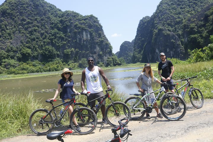 Hanoi bicycle full Day countryside Tour - Red River Delta - Rural Villages  image