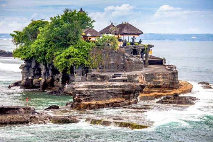 Private Tour: Rice Terrace, Waterfall, and Tanah Lot Temple image