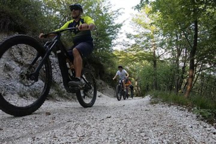 Electric mountain bike tour in the amazing mountains above Toscolano Maderno image