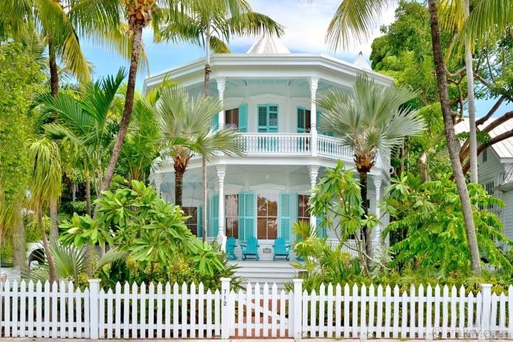 Private Key West Historic Homes and Island History Walking Tour image