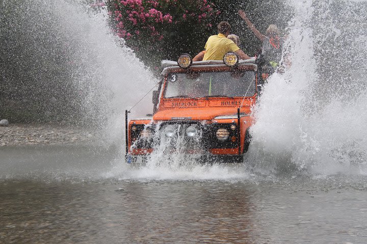 Combi Safari offroad adventure with picnic image