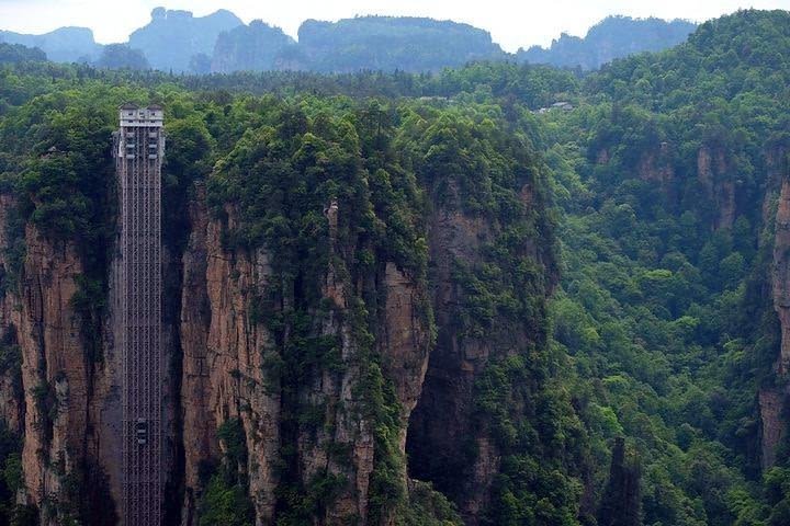 4 Days Zhangjiajie Exciting Tour with Glass Bridge (5-star Hotel) image