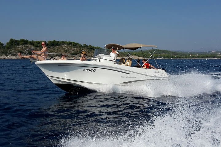 Blue lagoon private tour with speedboat from Split or Trogir image