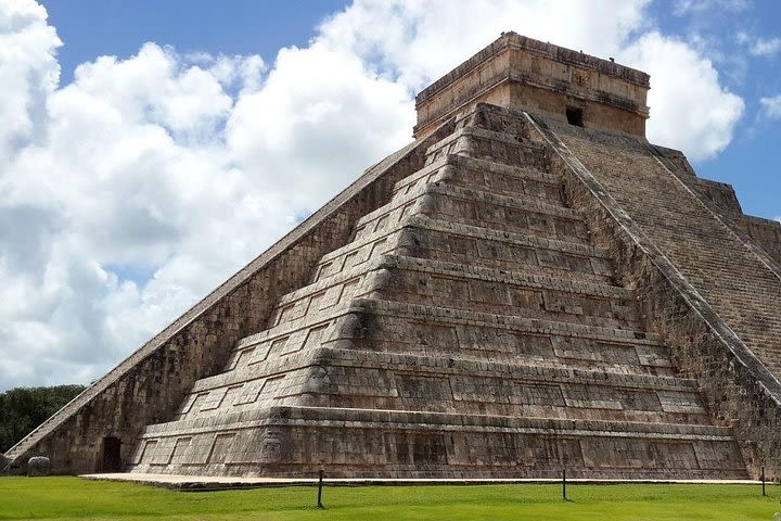 Classic Chichen Itza Tour from Playa del Carmen image