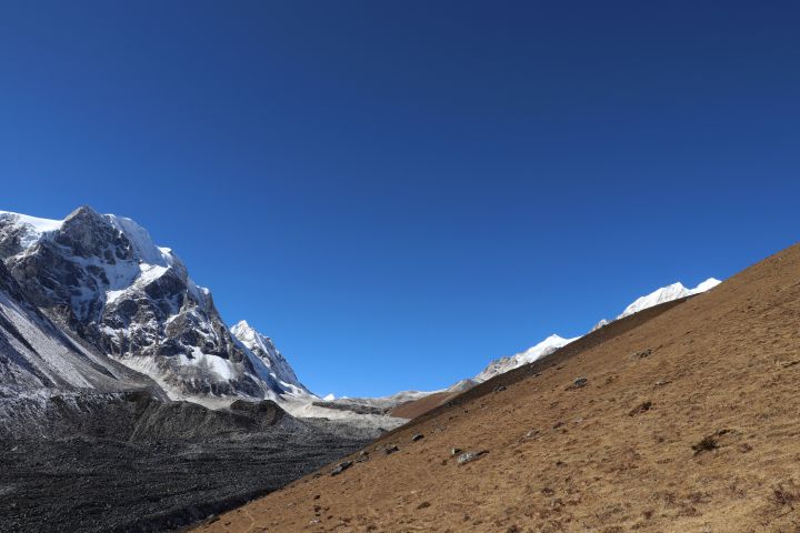 Trek to Manaslu – Trekking Package in the Himalayas image