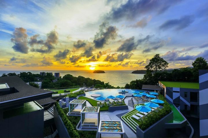 Stylish Twilight Dinner at The SIS Kata Resort image