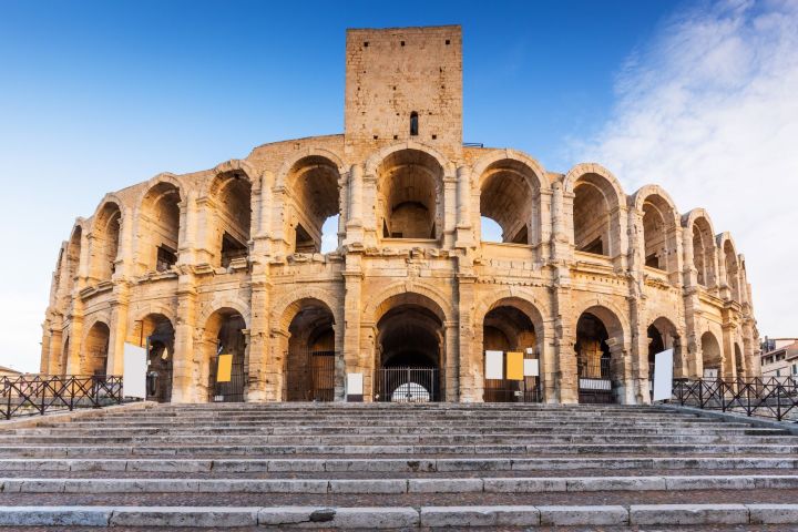 Arles Guided Walking Tour (private) image