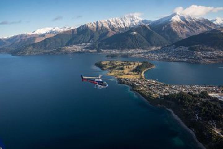 Pilot's Choice Scenic Flight from Queenstown image