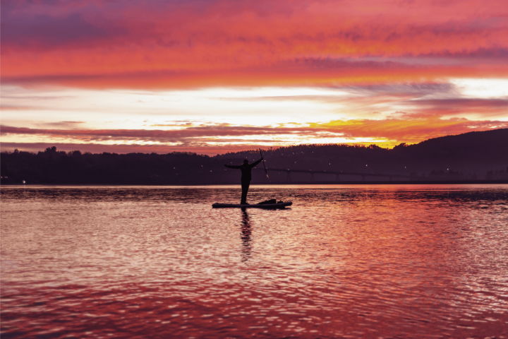Tour al atardecer en SUP o Kayak por el Río Valdivia image