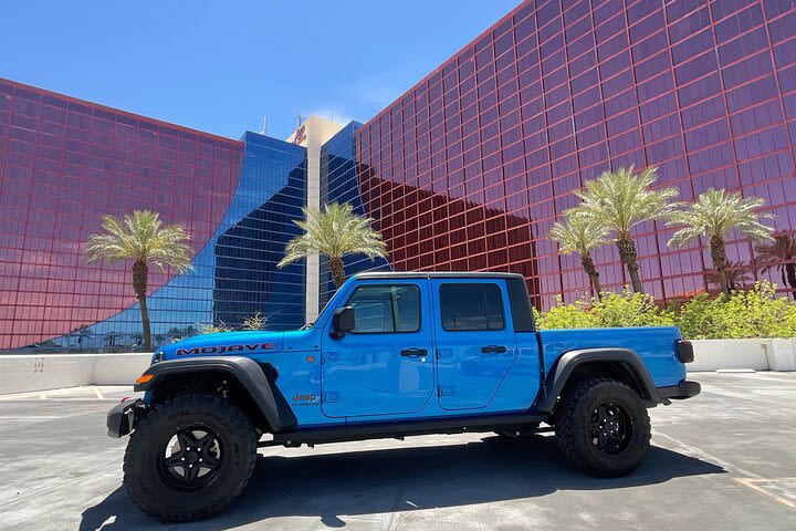 Custom Jeep Gladiator Rubicon Rental image