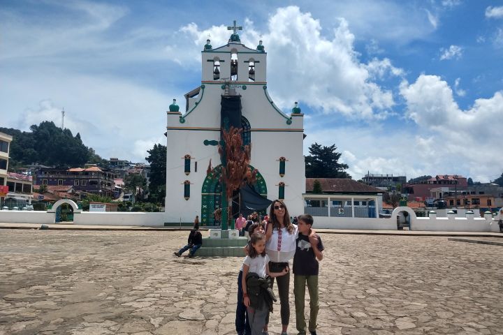 Comunidades Indigenas: San Juan Chamula & Zinancatan (TG) image