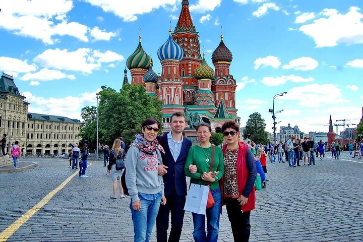 Private Moscow metro tour and Red Square image