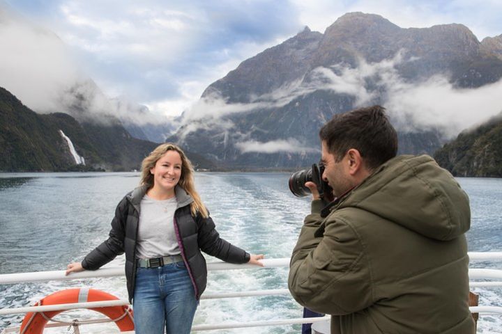 Milford Sound Tour and Cruise with Scenic Flight from Queenstown  image