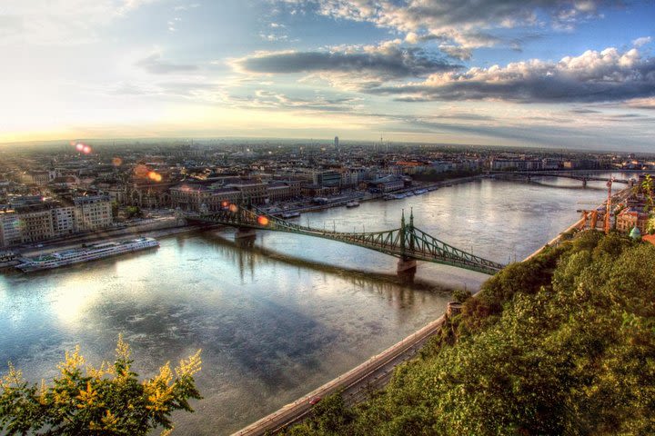 Budapest Private 4 Hour City Tour Experience with a car / van image