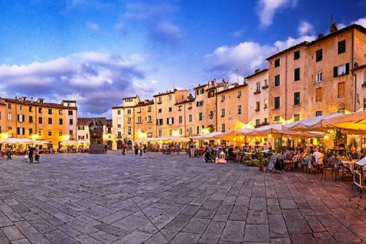 Pisa & Lucca Guided Day Trip from Siena image