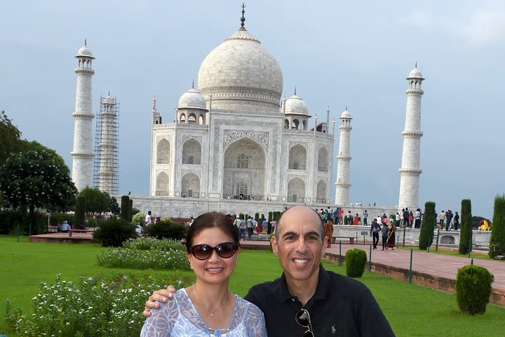 Agra same day tour by private car image