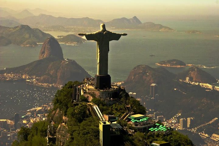 Rio Express: Guided tour of Sugar Loaf Mountain and Christ Redeemer. image