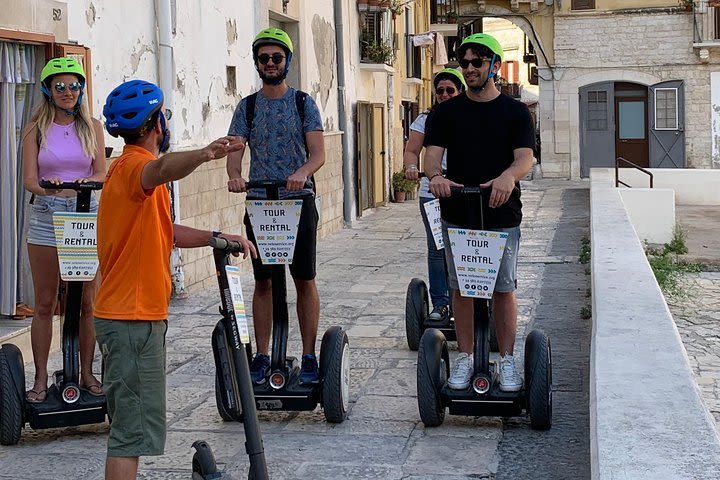 1 Hour Bari Electric Scooter Guided Tour image