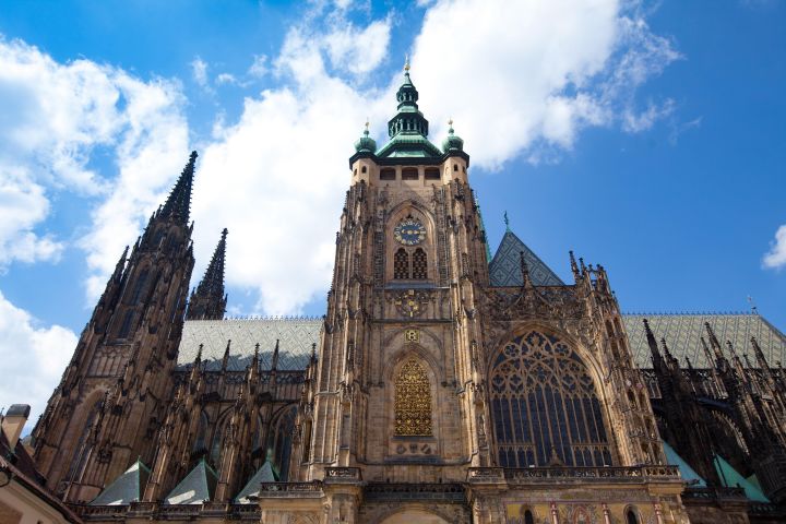Prague Castle Morning Walking Tour image