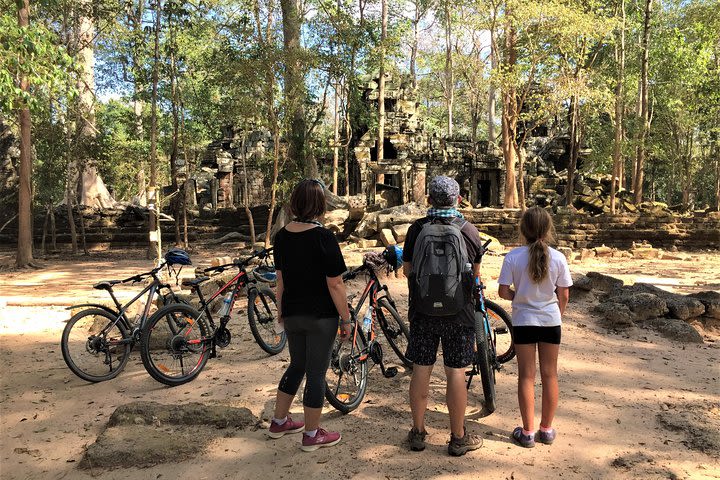  Siem Reap Angkor Sunrise private 3 Days by Bike image