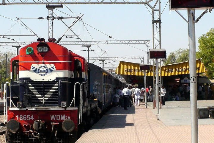 Private Transfers Between Sawai Madhopur Railway Station To Hotels drop image