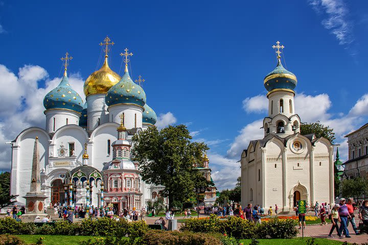 Sergiev Posad and Holy Trinity Monastery Tour image