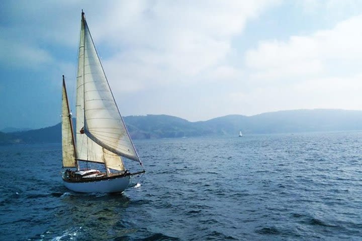 Food, Wine and Sailing on the Basque Coast - Hemingway Style image