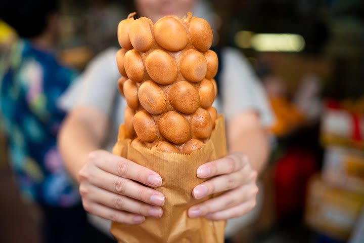 Temple Street Night Foodie Tour image