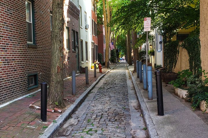 Private 2 hour Walking Tour of Historic Philadelphia  image