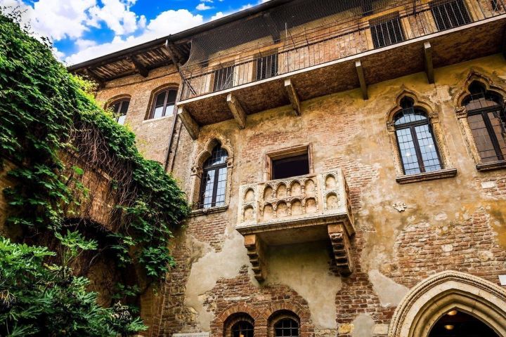 Verona Private Walking Tour image