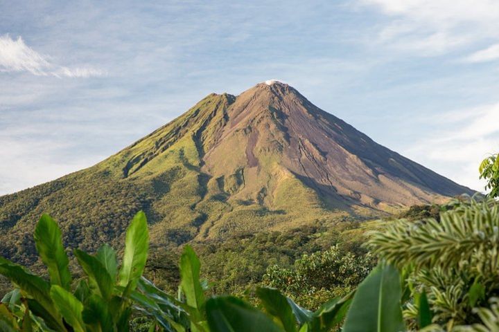 Tour between Volcanoes & Culture of Costa Rica 9 Days / 8 Nights image